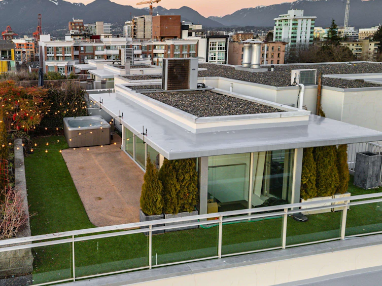 801-221 Union Street, Vancouver, BC, V6A 0B4 - 4