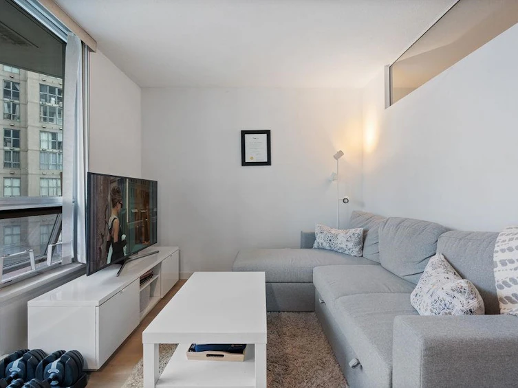 603-1212 Howe Street, Vancouver, BC, V6Z 2M9 - 2