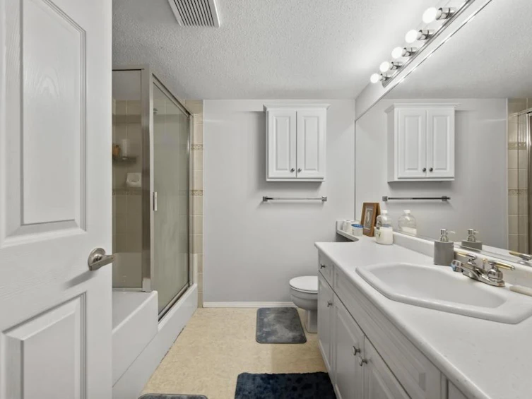 245-13888 70 Avenue, Surrey, BC, V3W 0R8 - 14