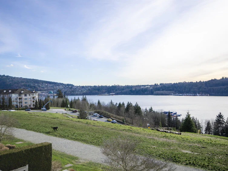 580 Raven Woods Drive, North Vancouver, BC, V7G 2T2 - 36