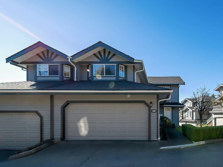 120-1685 Pinetree Way, Coquitlam, BC, V3E 3A1