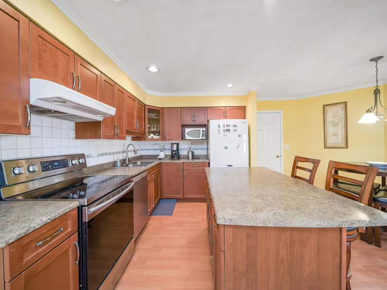 120-1685 Pinetree Way, Coquitlam, BC, V3E 3A1 - 14