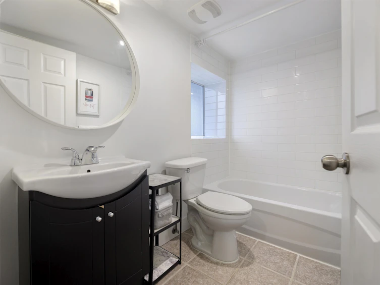 1923 E 1st Avenue, Vancouver, BC, V5N 1B3 - 31