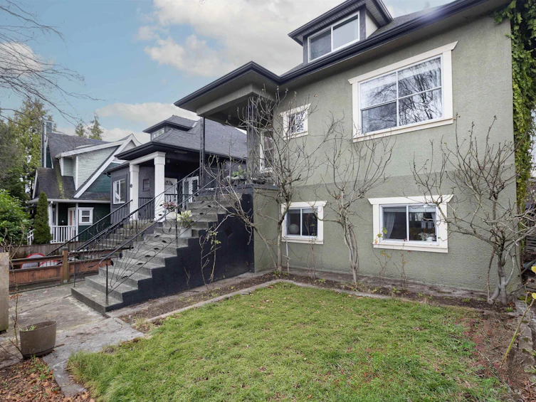 1923 E 1st Avenue, Vancouver, BC, V5N 1B3 - 28