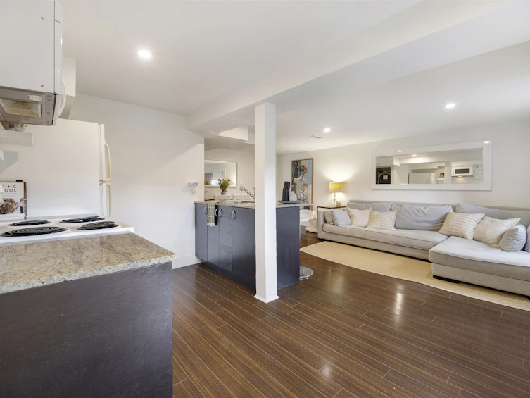 1923 E 1st Avenue, Vancouver, BC, V5N 1B3 - 34