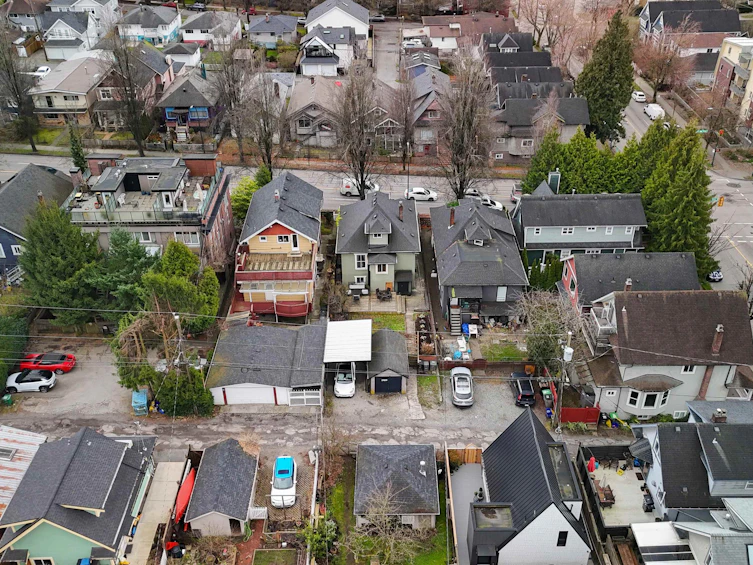 1923 E 1st Avenue, Vancouver, BC, V5N 1B3 - 27