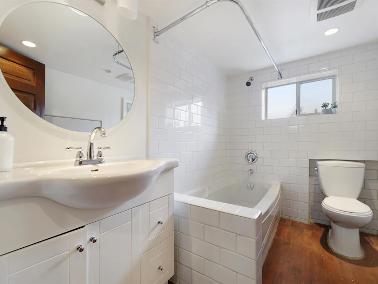 1923 E 1st Avenue, Vancouver, BC, V5N 1B3 - 18