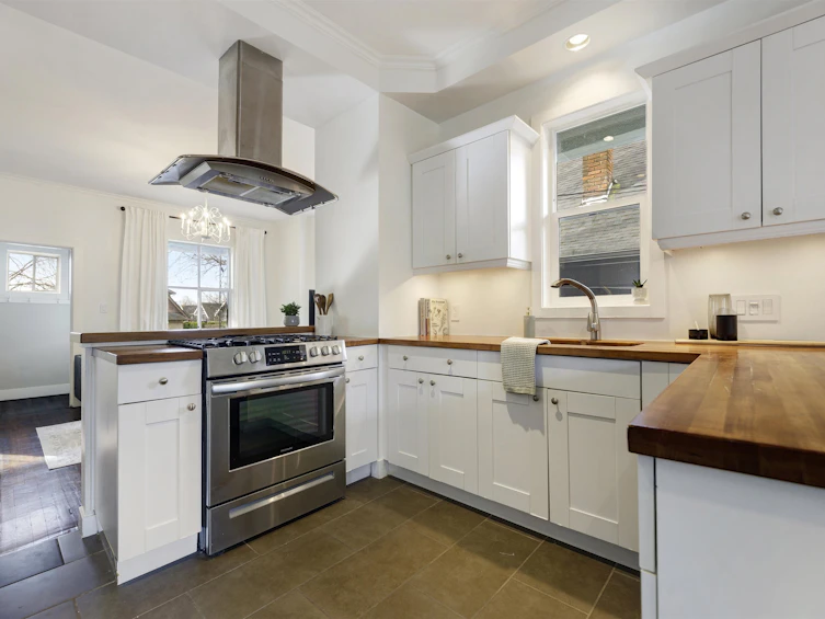 1923 E 1st Avenue, Vancouver, BC, V5N 1B3 - 3