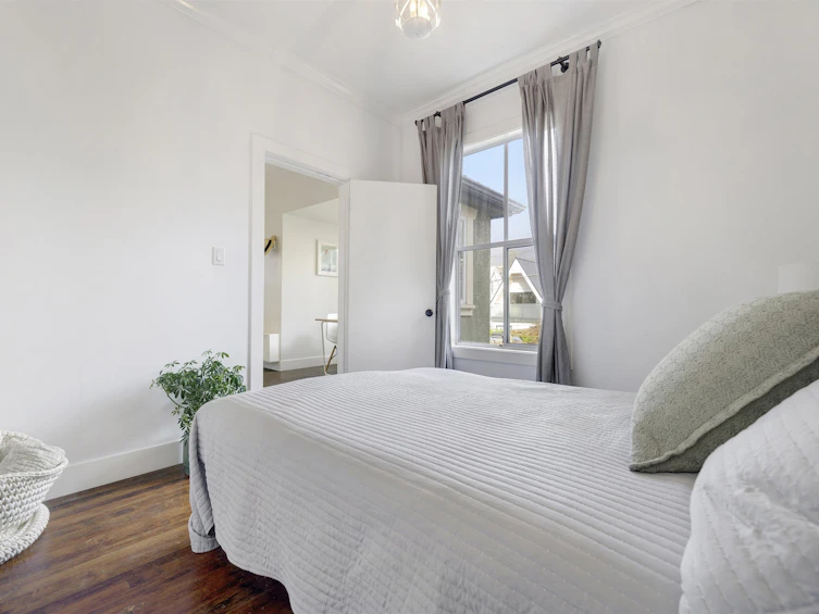 1923 E 1st Avenue, Vancouver, BC, V5N 1B3 - 19