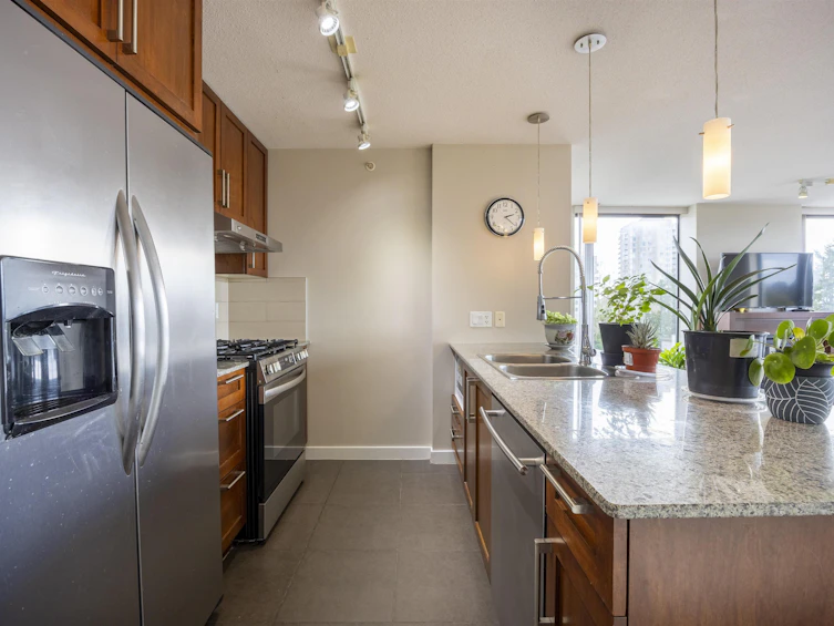 606-7088 Salisbury Avenue, Burnaby, BC, V5E 0A4 - 7