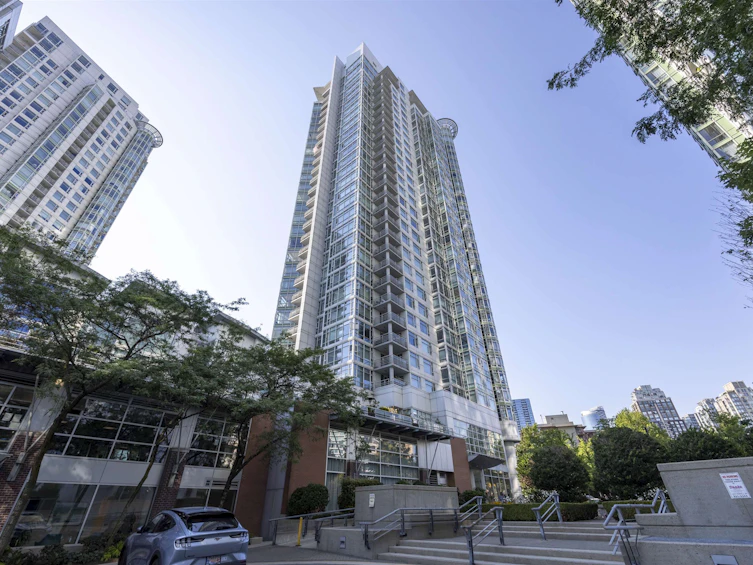 2907-198 Aquarius Mews, Vancouver, BC, V6Z 2Y4