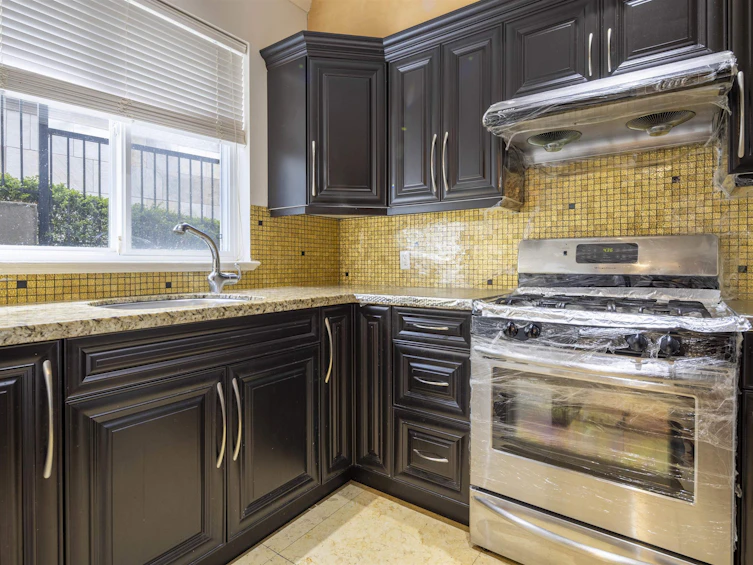 7353 Union Street, Burnaby, BC, V5A 1J1 - 10