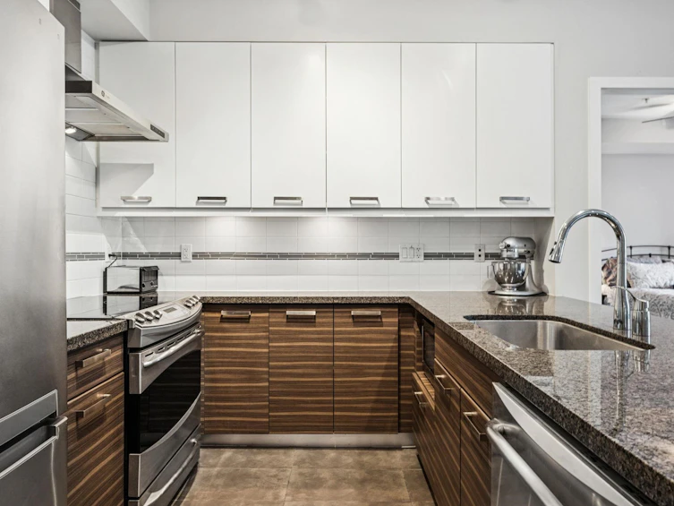 302-1273 Marine Drive, North Vancouver, BC, V7P 1T3 - 10