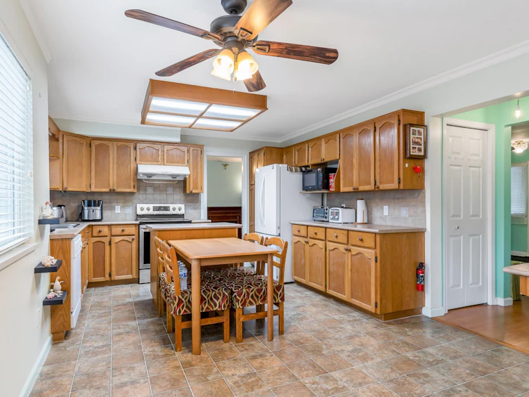 9505 161 Street, Surrey, BC, V4N 2P3 - 6