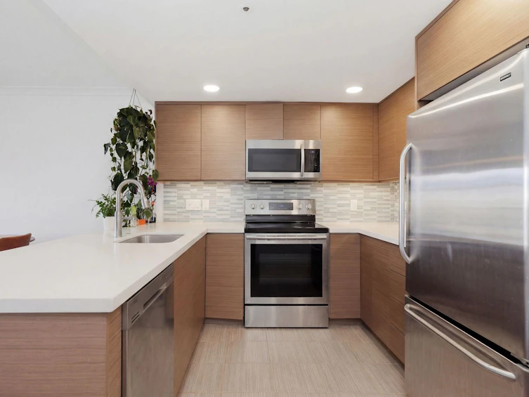 543-1515 W 2nd Avenue, Vancouver, BC, V6J 5C5 - 4