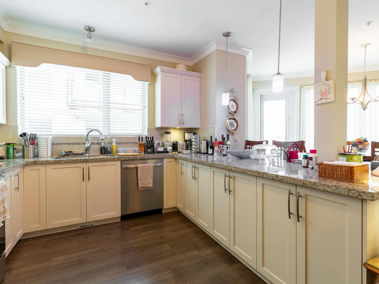 203-45750 Keith Wilson Road, Chilliwack, BC, V2R 0X3 - 16