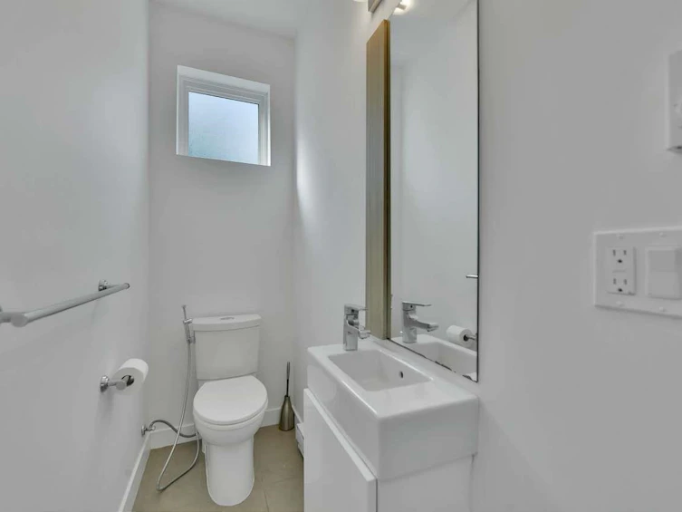 6-7039 Macpherson Avenue, Burnaby, BC, V5J 4N4 - 17