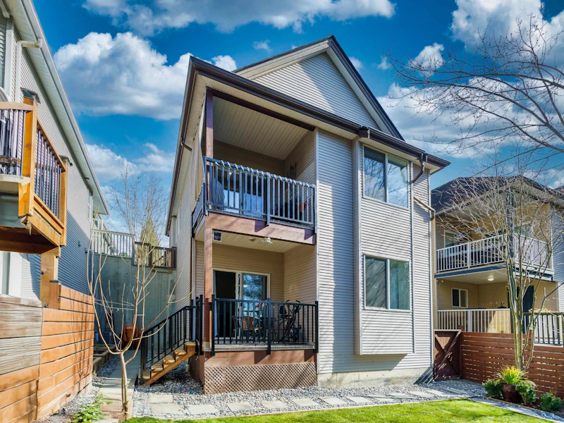 11509 228th Street, Maple Ridge BC V2X 3P3