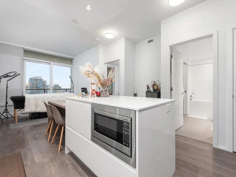 1907-1955 Alpha Way, Burnaby, BC, V5C 0K6 - 2