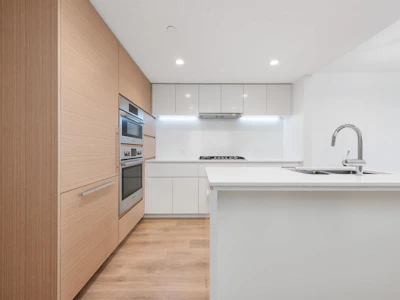 404-6900 Pearson Way - 2