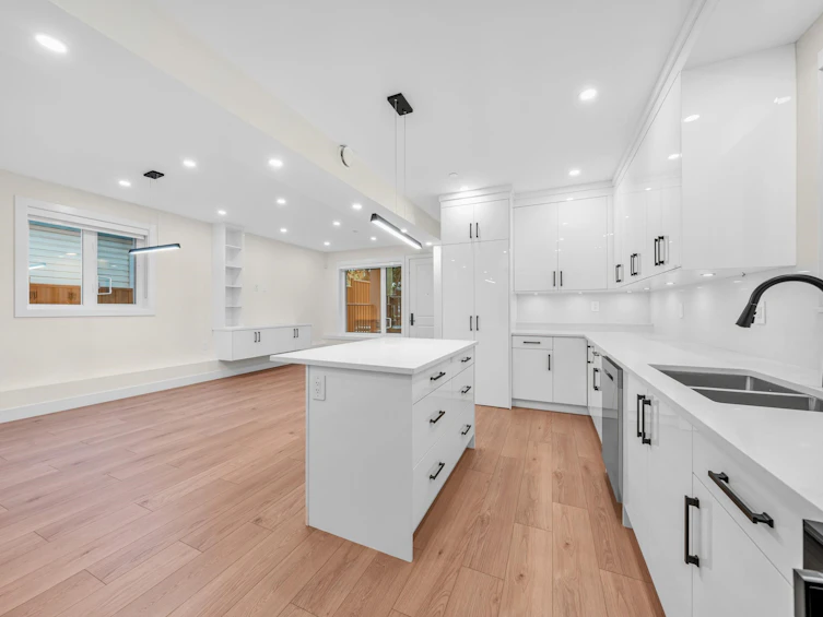 2-3090 Vanness Avenue, Vancouver, BC, V5R 5A1 - 2