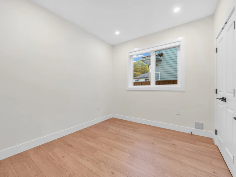 2-3090 Vanness Avenue, Vancouver, BC, V5R 5A1 - 8