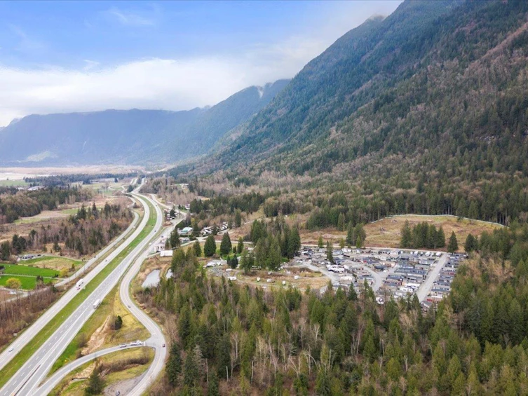 92-53480 Bridal Falls Road, Rosedale, BC, V0X 1X1 - 2