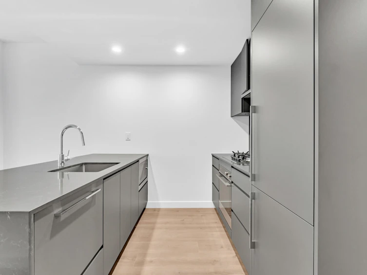 1607-2181 Madison Avenue, Burnaby, BC, V5C 0N4 - 3