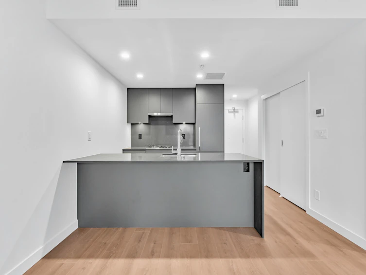 1607-2181 Madison Avenue, Burnaby, BC, V5C 0N4 - 6