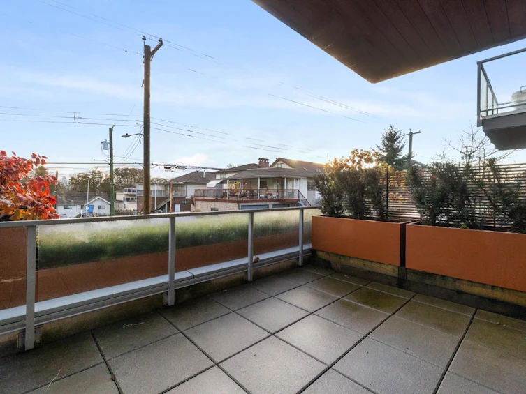 203-2408 Grant Street, Vancouver, BC, V5K 3G4 - 18