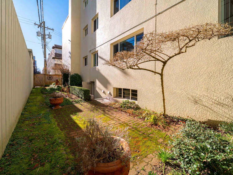 106-1972 Robson Street, Vancouver, BC, V6G 1E8 - 27