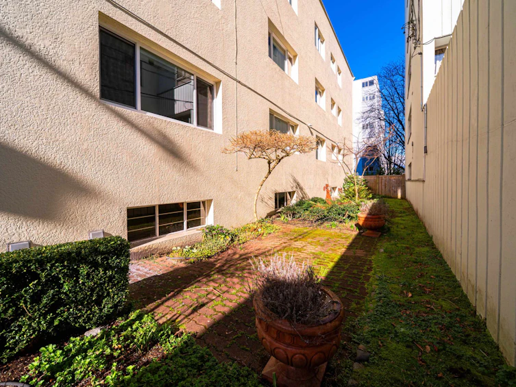 106-1972 Robson Street, Vancouver, BC, V6G 1E8 - 26