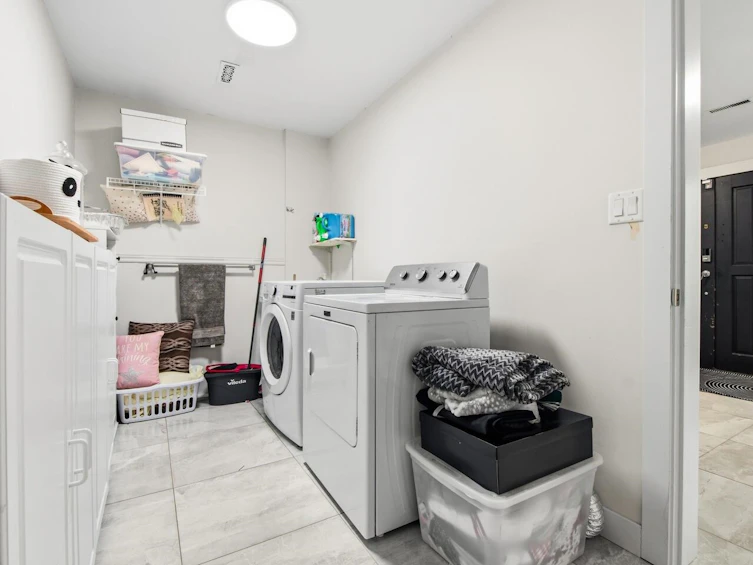 7640 Lawrence Drive, Burnaby, BC, V5A 1T6 - 32