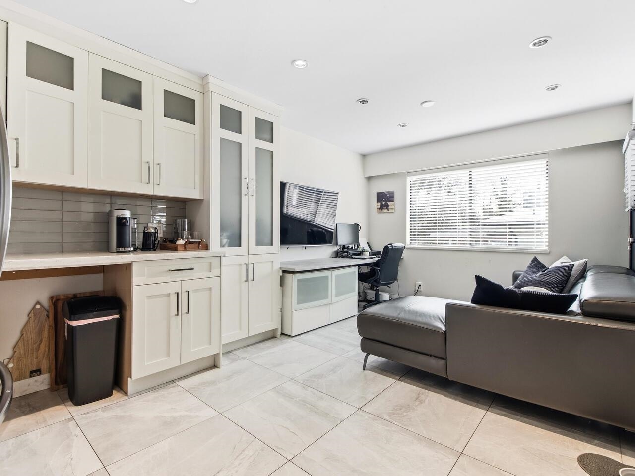 7640 Lawrence Drive, Burnaby, BC, V5A 1T6 - 16