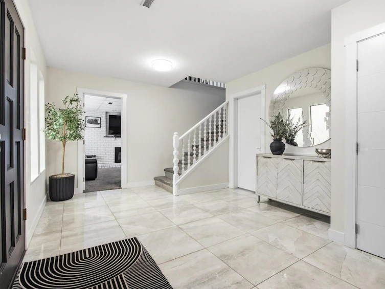 7640 Lawrence Drive, Burnaby, BC, V5A 1T6 - 3