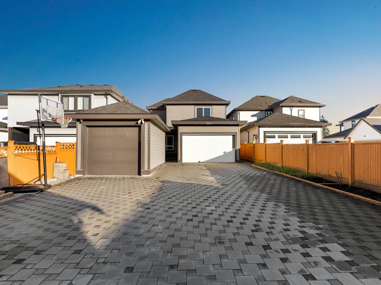 6631 121a Street, Surrey, BC, V4C 4S1 - 28