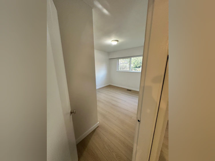 376 E 4th Street, North Vancouver, BC, V7L 1J2 - 9