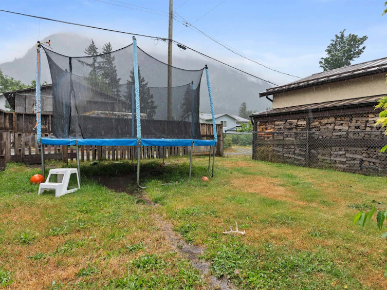 564 Wallace Street, Hope, BC, V0X 1L0 - 27