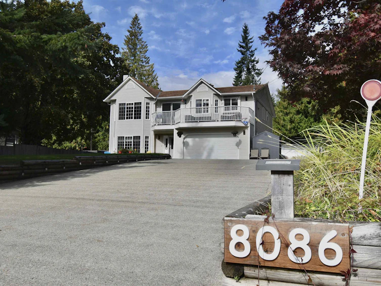 8086 Dogwood Drive, Halfmoon Bay, BC, V7Z 1A8