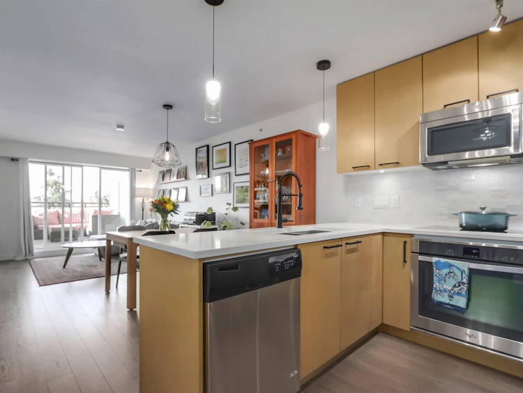 403-688 E 18th Avenue, Vancouver, BC, V5V 1G4 - 2