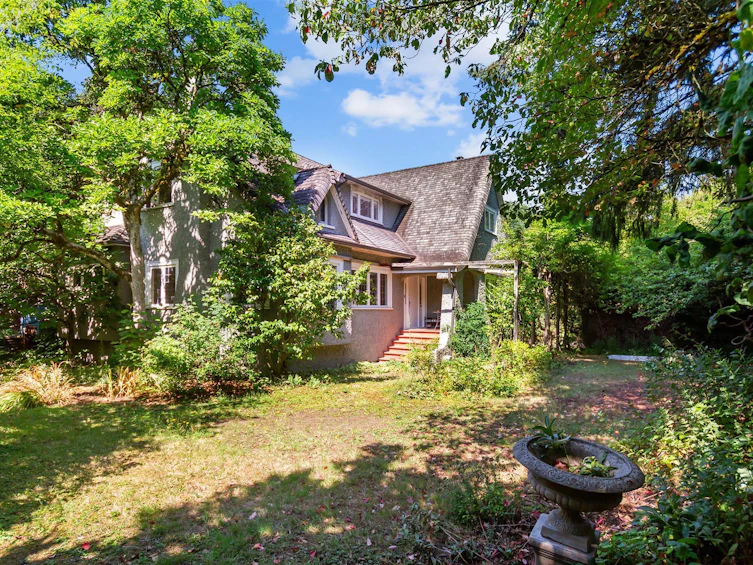 3737 Pine Crescent, Vancouver, BC, V6J 4K4