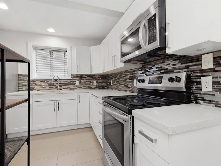 1911 Deep Cove Road, North Vancouver, BC, V7G 1S7 - 29