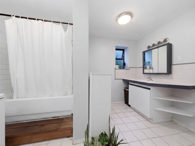 1911 Deep Cove Road, North Vancouver, BC, V7G 1S7 - 32