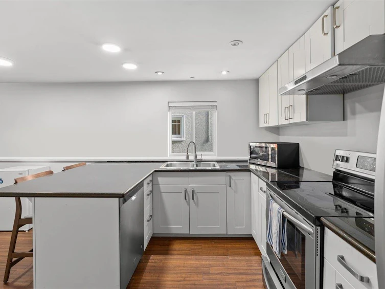 3440 W 26th Avenue, Vancouver, BC, V6S 1N5 - 26