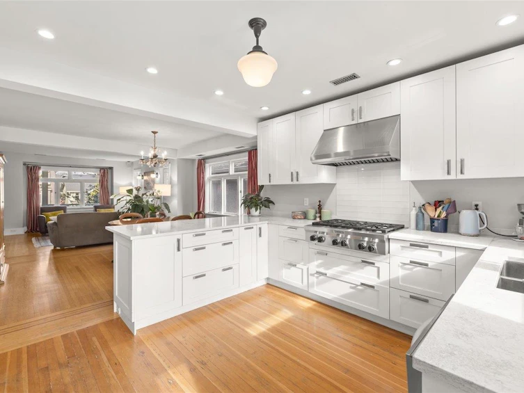 3440 W 26th Avenue, Vancouver, BC, V6S 1N5 - 11