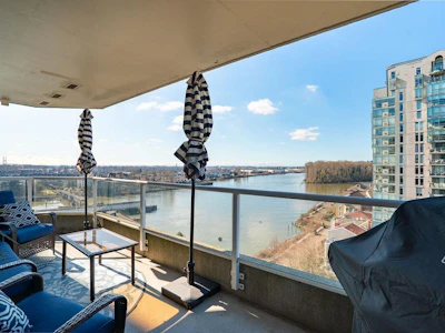 1206-1250 Quayside Drive - 2