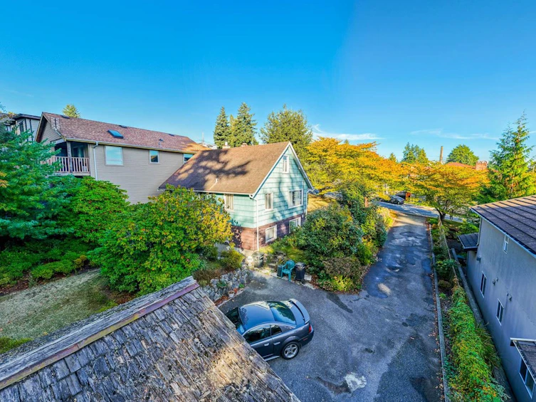 8061 Mcgregor Avenue, Burnaby, BC, V5J 4H7 - 6