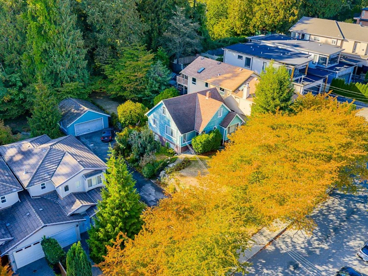 8061 Mcgregor Avenue, Burnaby, BC, V5J 4H7 - 12
