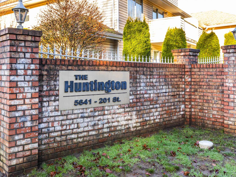 202-5641 201 Street, Langley, BC, V3A 8A4 - 2