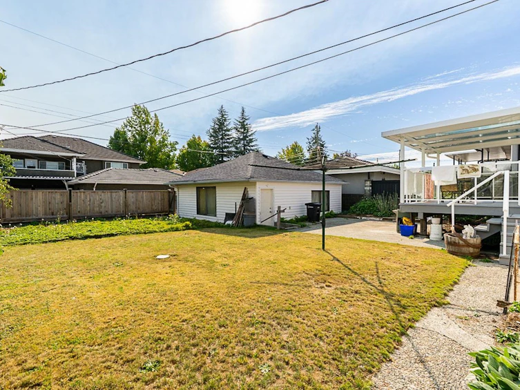 6546 Dunnedin Street, Burnaby, BC, V5B 1Y8 - 36